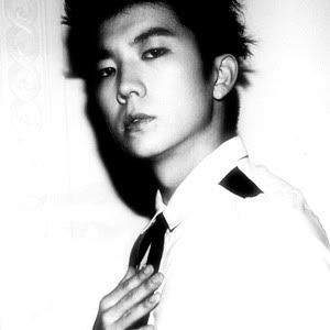 http://i936.photobucket.com/albums/ad201/K_RA/WooyoungAgain.jpg