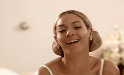 beyonce-sass-1310138083-1310138393_zps93e2b792.gif
