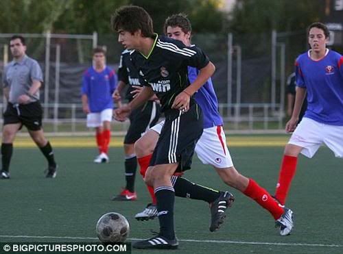 images2060033_75581_enzo_zidane.jpg